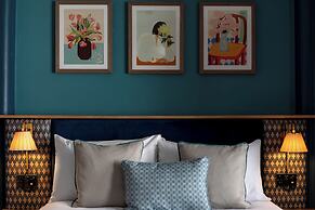 Round House Apartments