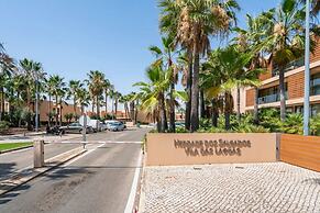 Luxury 3BR 7 pools Beach 200 m