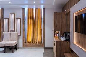 HOTEL KESHARI PALACE