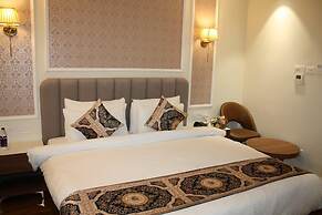 HOTEL KESHARI PALACE