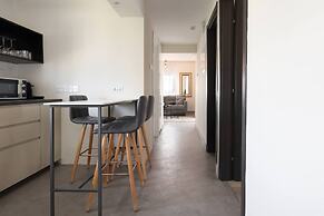 Phaedrus Living Mini Art House Rivera