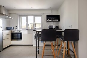 Phaedrus Living Mini Art House Rivera