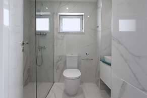 Phaedrus Living Mini Art House Rivera