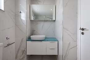 Phaedrus Living Mini Art House Rivera