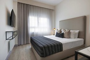 Phaedrus Living Mini Art House Rivera