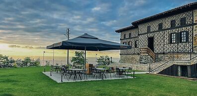 Kastel Konak Hotel
