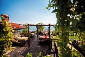 MONASTERY Apart Complex