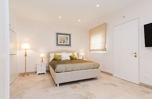 Marina Homes Deluxe 2
