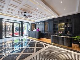 Serene Central hotel