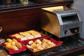 Serene Central hotel