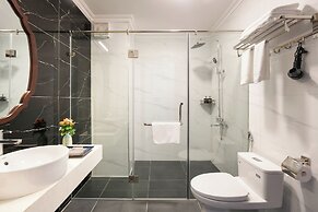 Serene Central hotel