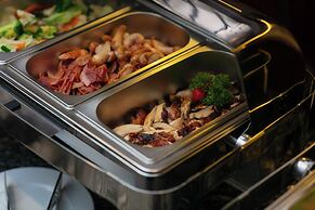 Serene Central hotel