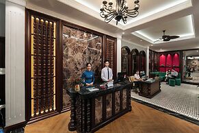 Serene Central hotel