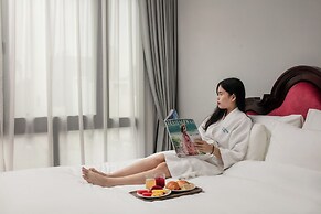 Serene Central hotel