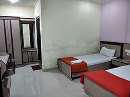 HOTEL RAJ PALACE by ROH