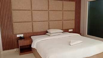 HOTEL RAJ PALACE by ROH
