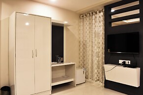 HOTEL RAJ PALACE by ROH