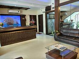 HOTEL RAJ PALACE by ROH