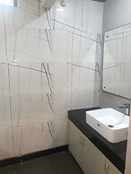 HOTEL RAJ PALACE by ROH