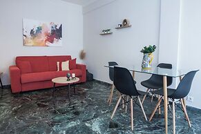 Modern 1 Bd Balcony Apt in Kato Patisia