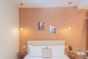 Como Dreams Apartments - Serendipity Suite
