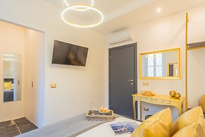 Como Dreams Apartments - Gold Suite