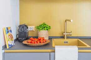 Como Dreams Apartments - Gold Suite