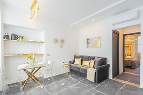Como Dreams Apartments - Gold Suite