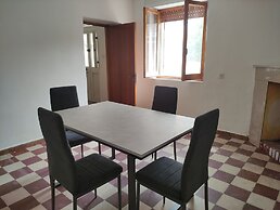 House 20 Minutes From the sea