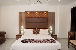 Hotel Grand Sarowar