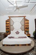Hotel Grand Sarowar