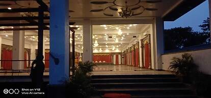 Hotel Grand Sarowar