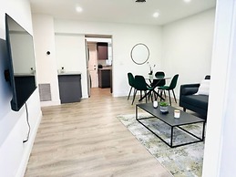BnB Hyperion Spacious 2b1b Getaway Near Beach