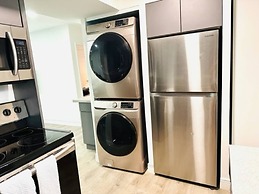 BnB Hyperion Spacious 2b1b Getaway Near Beach