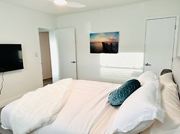 BnB Hyperion Spacious 2b1b Getaway Near Beach