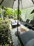 BnB Hyperion Spacious 2b1b Getaway Near Beach