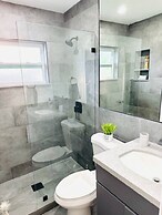 BnB Hyperion Spacious 2b1b Getaway Near Beach