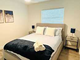 BnB Hyperion Spacious 2b1b Getaway Near Beach