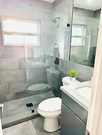 BnB Hyperion Spacious 2b1b Getaway Near Beach