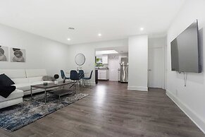 BnB Hyperion Brand New 2b2b Retreat w Patio