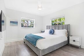 BnB Hyperion Brand New 2b2b Retreat w Patio