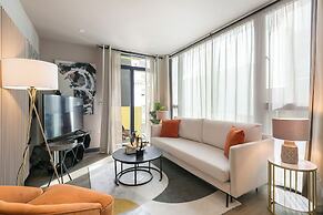 Urban Chic - Turnstile