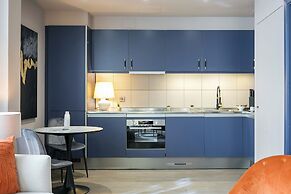 Urban Chic - Turnstile