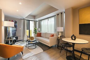 Urban Chic - Turnstile