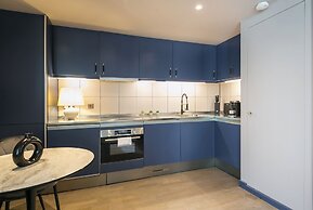 Urban Chic - Turnstile