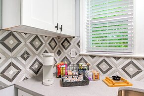 Jacksonville Apartment w/ Private Patio Near Nas!