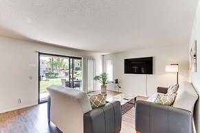 Cathedral City Condo: Close to Golf & Hiking!