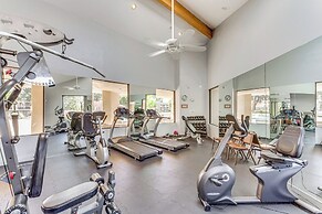 Cathedral City Condo: Close to Golf & Hiking!