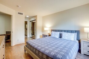 Cathedral City Condo: Close to Golf & Hiking!