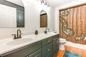 ~ 2 Mi to Downtown: Bright Apt in Lansing!